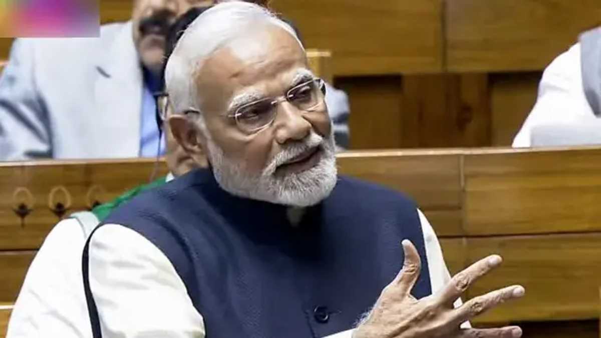 संविधान पर बहस : मोदीशाही की गोयबल्सीय रणनीति